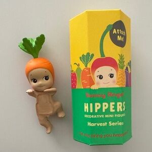Sonny Angel Carrot Hipper